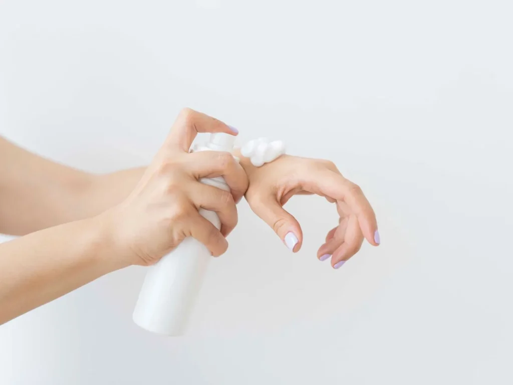 Foam cleanser in a pump bottle